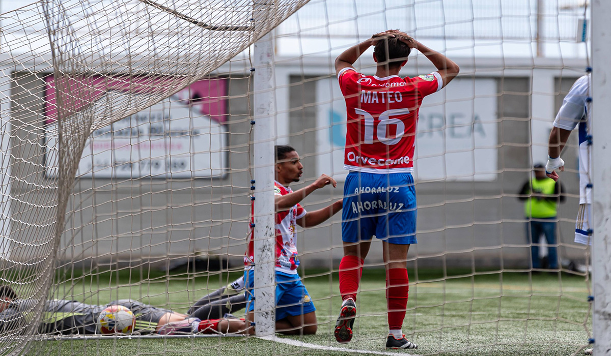 El San Bartolomé CF se juega la vida en Arucas