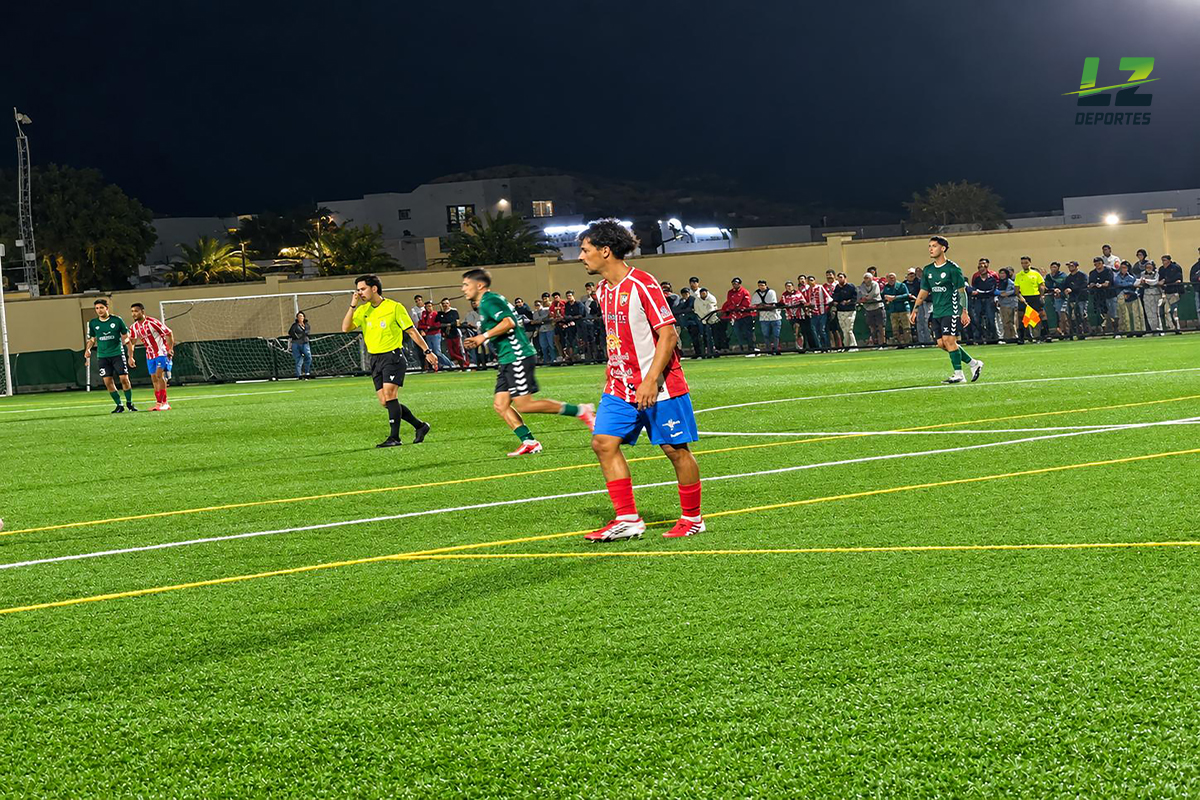 Aarón Berriel decide el derbi y da la victoria al San Bartolomé en Yaiza