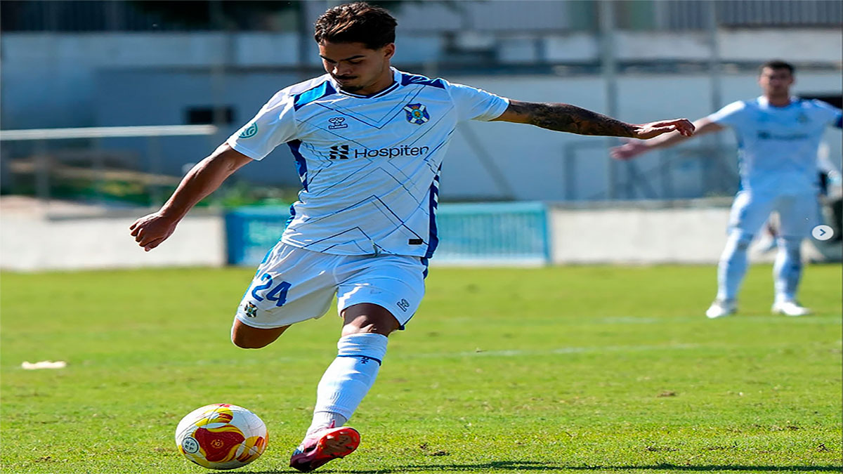 La UD Lanzarote incorpora al atacante Marcos Marrero para reforzar su frente ofensivo