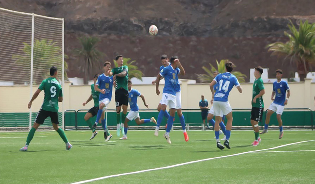 El Unión Sur Yaiza tumba al Marino con un gol de Álvaro Iglesias en el descuento